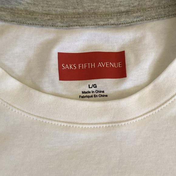 Stunning NWOT bright white T - Picture 3 of 4